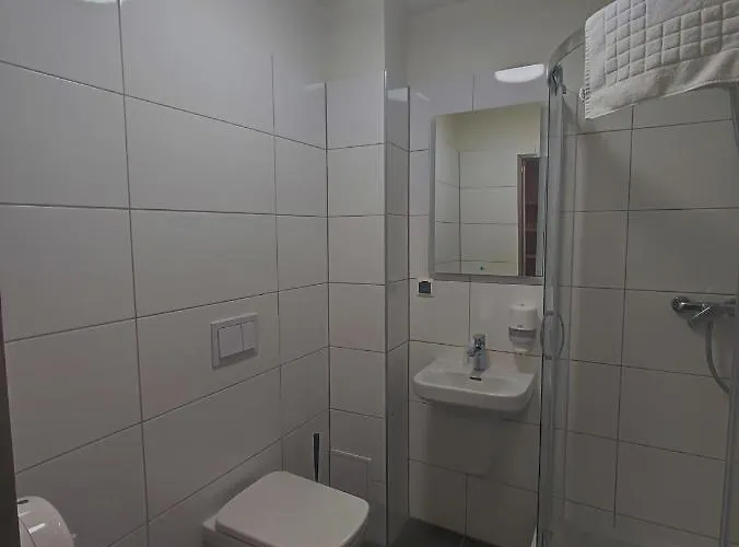 Jantar Economy Hostel *